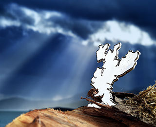 Luxury Pin Badge of the Isle of Skye by Skye Souvenirs