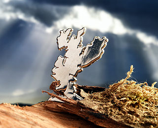 Luxury Pin Badge of the Isle of Skye by Skye Souvenirs
