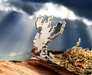Luxury Pin Badge of the Isle of Skye by Skye Souvenirs