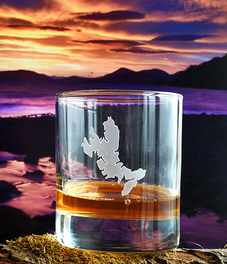 Dram Glass of the Isle of Skye by Skye Souvenirs
