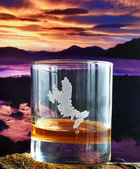 Dram Glass of the Isle of Skye by Skye Souvenirs