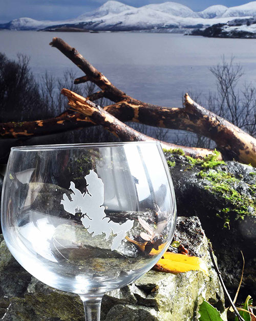 Gin Glass of the Isle of Skye by Skye Souvenirs