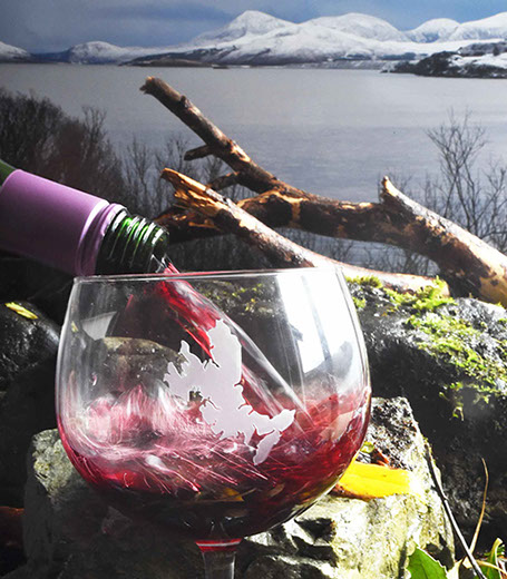 Gin Glass of the Isle of Skye by Skye Souvenirs