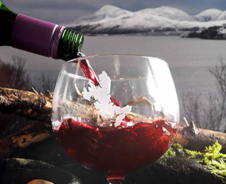 Gin Glass of the Isle of Skye by Skye Souvenirs