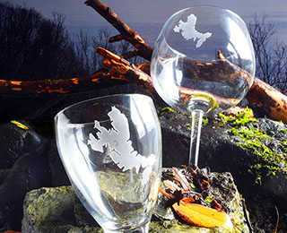 Wine Glass of the Isle of Skye by Skye Souvenirs